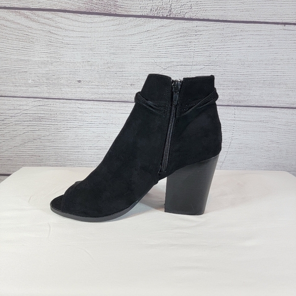 YOKI Katty Ankle Booties with Tie Around Tassle Black Size 9 - Picture 3 of 9